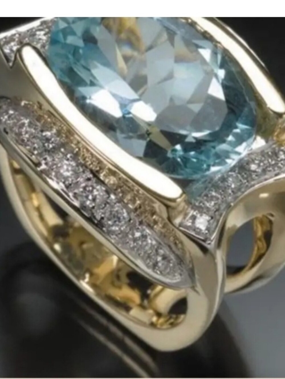 Elegant  and Blue stone Ring Size 10